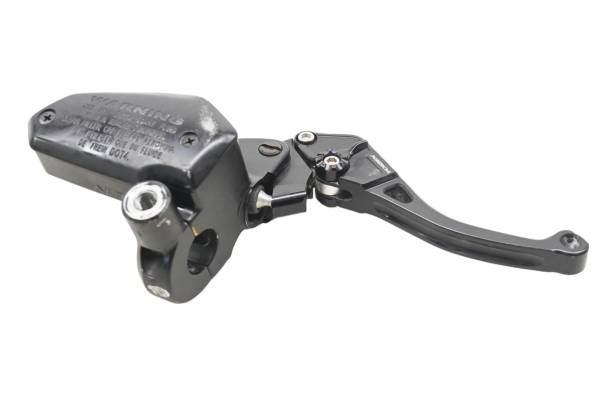 Kawasaki - 09 Kawasaki Versys 650 Front Brake Master Cylinder & Lever LE650A