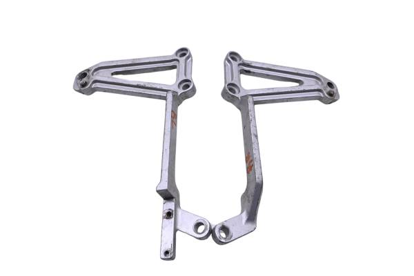 Kawasaki - 04 Kawasaki Ninja 250 Foot Peg Bracket Mounts Left & Right EX250