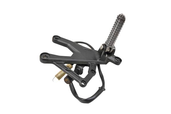 Yamaha - 16 Yamaha YZF R1 Front Right Foot Rest Peg & Rear Brake Sensor