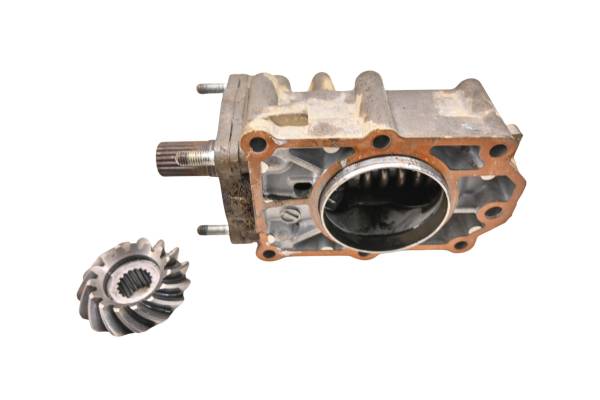 Kawasaki - 16 Kawasaki Mule 4010 Trans 4x4 Transfer Case Bevel Gear Case Output Shaft KAF620