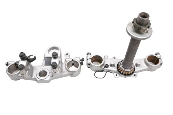 Yamaha - 96 Yamaha XT225 Triple Tree Lower & Upper Handlebar Clamp