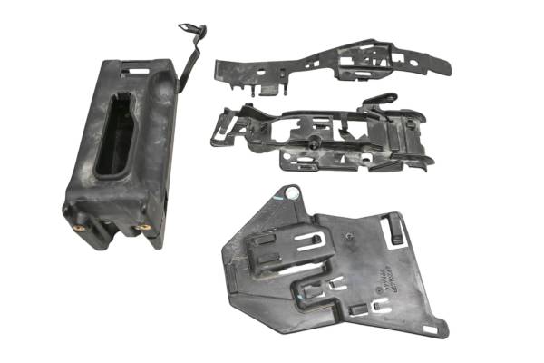 20 Harley-Davidson Street Bob FXBB Harness & Wiring Support Brackets