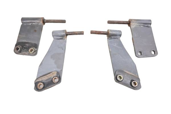 Kubota - 15 Kubota RTV1100CWX Door Hinges Left & Right