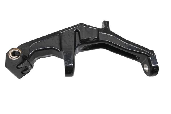 Ski-Doo - 20 Ski-Doo MXZ TNT 600R ETEC Front Left Spindle Knuckle 129"