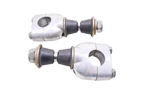 Honda - 03 Honda CRF450R Handlebar Clamps