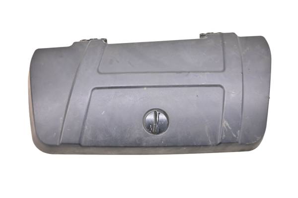 Cub Cadet - 16 Cub Cadet Challenger 700 Glove Box Cover