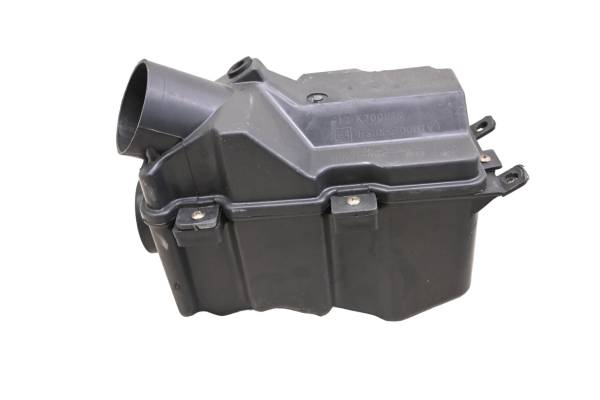 Cub Cadet - 16 Cub Cadet Challenger 700 Airbox Intake Air Box