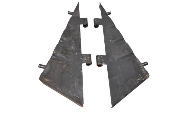 Cub Cadet - 16 Cub Cadet Challenger 700 Door Bracket Mounts Left & Right