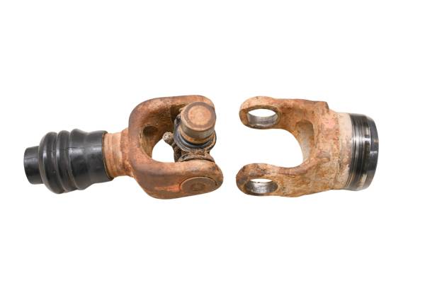 Yamaha - 16 Yamaha Wolverine 700 Front Drive Shaft Yokes YXE700