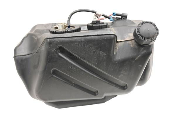 John Deere - 18 John Deere Gator RSX860M Gas Tank & Fuel Sender Pump