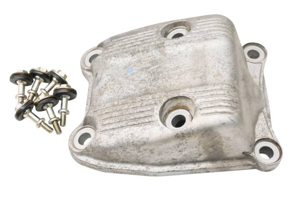 John Deere - 18 John Deere Gator RSX860M Valve Cover