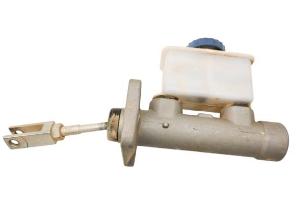 18 Club Car Carryall 1700 Front Brake Master Cylinder