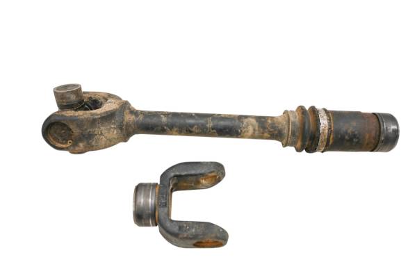 John Deere - 05 John Deere Trail Buck 650 4x4 Rear Drive Shaft