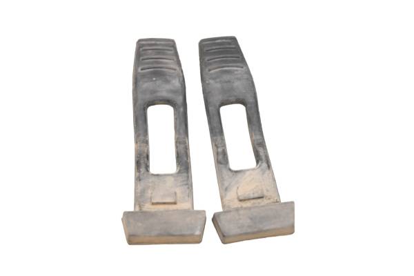 John Deere - 16 John Deere Gator RSX860i Latch Strap