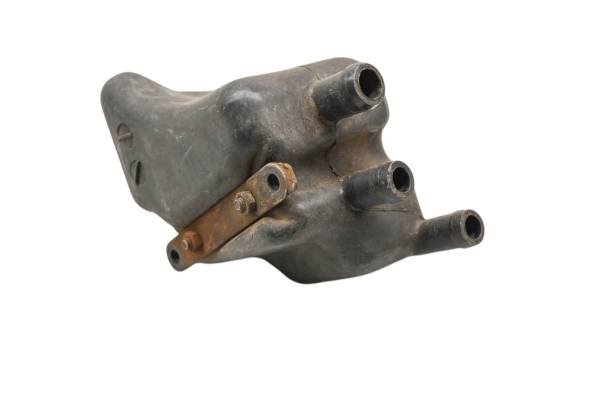 Honda - 85 Honda Interceptor 500 Air Cleaner Tank VF500