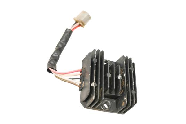 E-Ton - 04 E-Ton Yukon CXL150 Regulator Rectifier