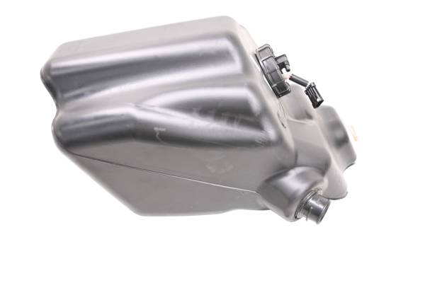 Polaris - 23 Polaris Slingshot SL Manual Gas Tank & Fuel Pump