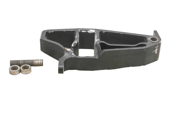 Polaris - 16 Polaris SKS LE 800 Front Left Spindle Knuckle 155"