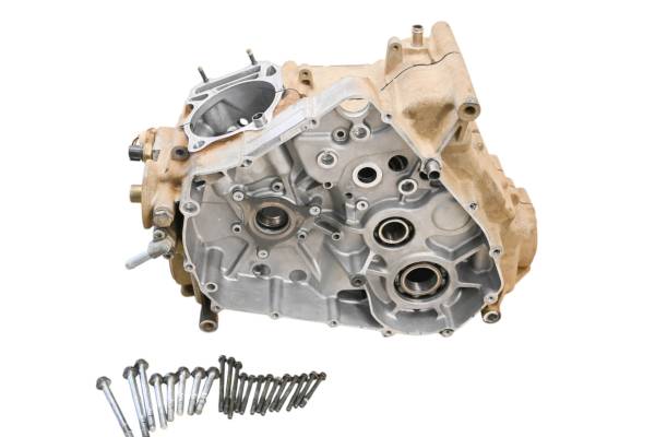 Arctic Cat - 07 Arctic Cat 400 4x4 FIS Crankcase Center Crank Case