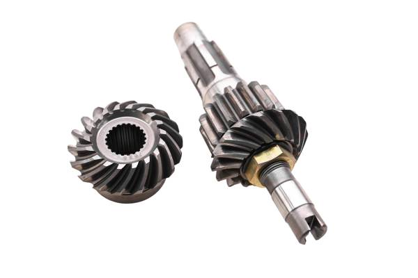 Arctic Cat - 99 Arctic Cat 300 4x4 Transmission Bevel Gears Output Shaft