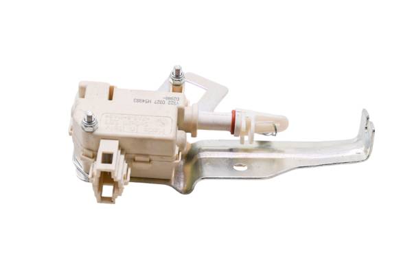 Piaggio - 24 Piaggio Liberty 150 Seat Latch Actuator Sensor