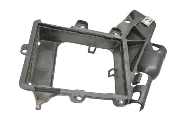 Can-Am - 21 Can-Am Ryker Rally 900 Right Air Intake Baseplate Cover