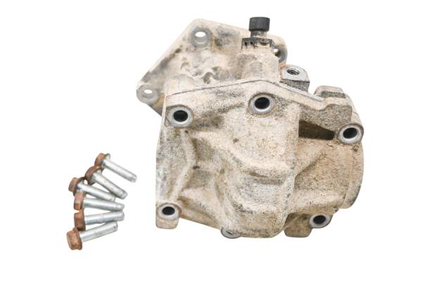 John Deere - 16 John Deere Gator XUV590i Ring & Pinion Gear Case Housing