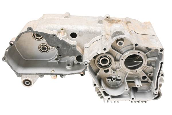 Polaris - 09 Polaris RZR 170 Crankcase Center Crank Case Left & Right