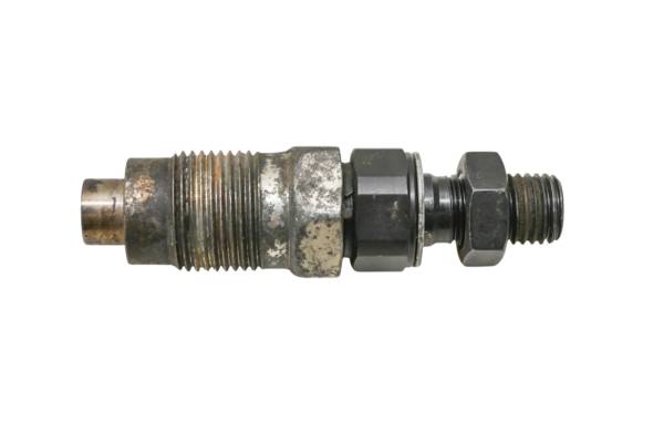 Kubota - 13 Kubota RTV900XT Fuel Injector