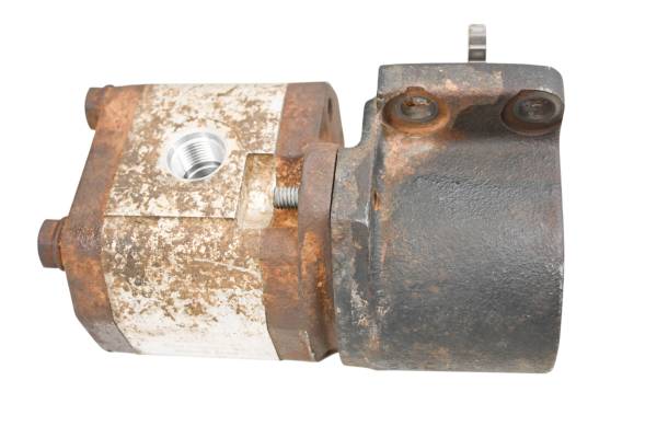 Kubota - 13 Kubota RTV900XT Auxiliary Hydraulic Pump