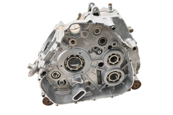 Suzuki - 08 Suzuki King Quad 450 4x4 Axi Crankcase Center Crank Case LTA450X