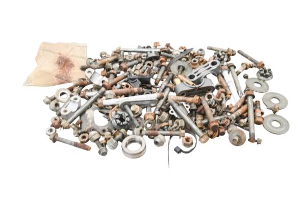 Yamaha - 02 Yamaha Grizzly 660 4x4 Hardware Set Nuts & Bolts YFM660F