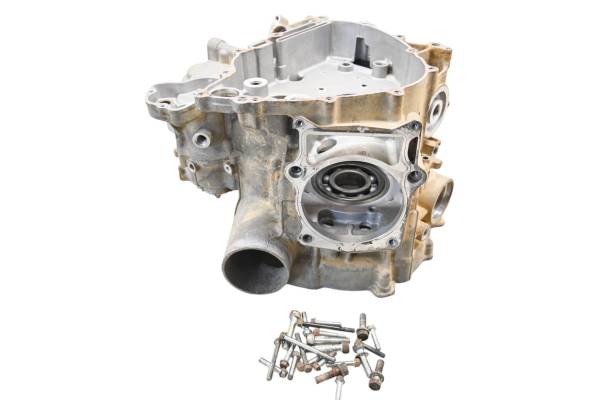 21 Yanmar Longhorn 700 Crankcase Center Crank Case YU700GMP