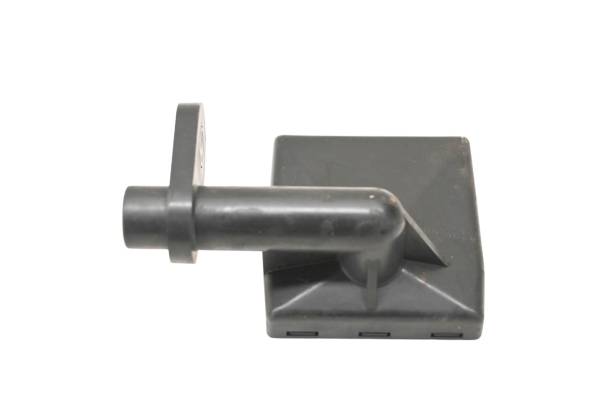 Kubota - 16 Kubota RTV400CI Oil Suction Pipe