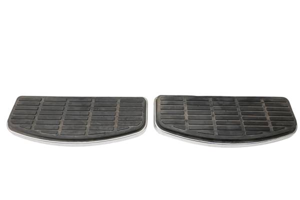 06 Harley-Davidson FLHTCI Electra Glide Classic Foot Pegs