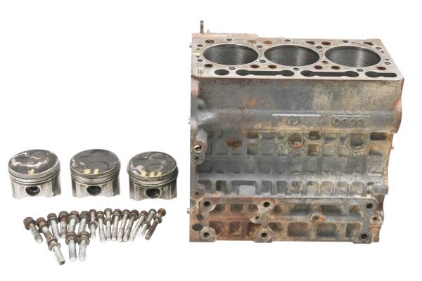 Kubota - 11 Kubota RTV900XTW Crankcase Center Crank Case & Cylinders