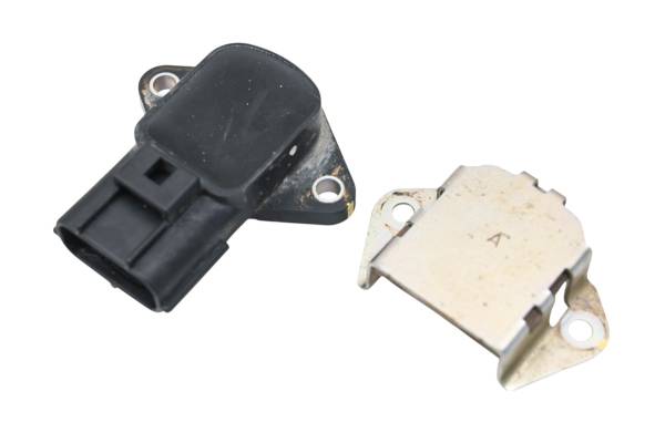 Kawasaki - 19 Kawasaki Mule 4010 4x4 Throttle Body Sensor KAF620MKF