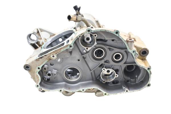 Bombardier - 01 Can-Am DS650 Crankcase Center Crank Case Bombardier