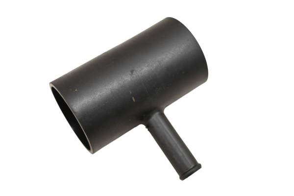 John Deere - 13 John Deere Gator XUV 825i Airbox Hose Tee Fitting