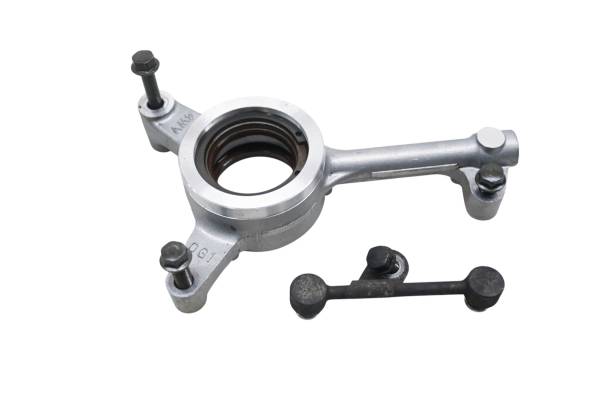 Yamaha - 99 Yamaha Grizzly 600 4x4 Engine Oil Pipe & Line Connector YFM600F