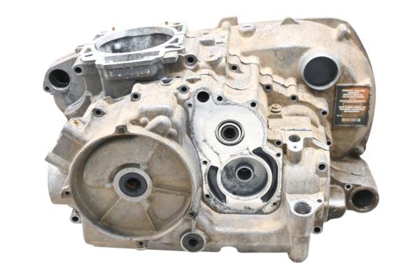 Bombardier - 04 Can-Am Quest 650 4x4 Crankcase Center Crank Case Bombardier
