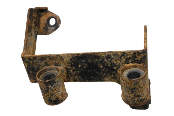 Kawasaki - 19 Kawasaki Mule PRO-DXT EPS 4x4 Muffler Bracket Mount KAF1000