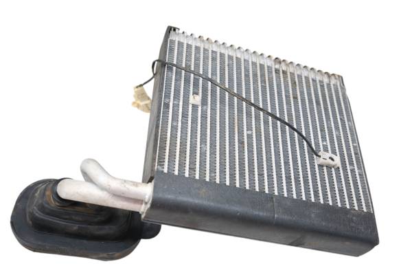 Kubota - 16 Kubota RTV-X1100CW A/C Evaporator Core