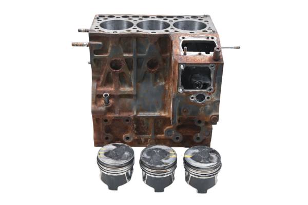 Kubota - 16 Kubota RTV-X1100CW Crankcase Center Crank Case & Cylinders
