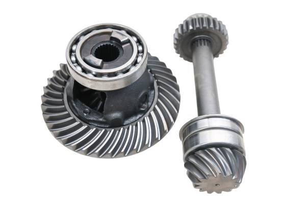 Kubota - 15 Kubota RTV-X1100CW Rear Differential Ring & Pinion Bevel Gears