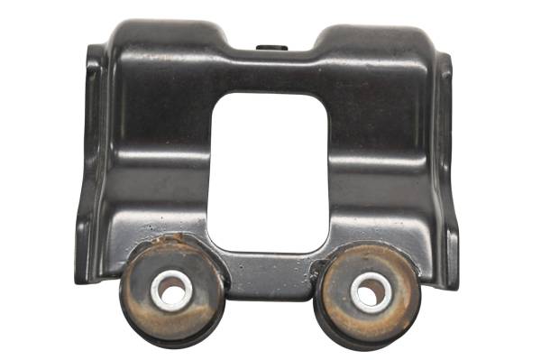 Yamaha - 15 Yamaha YZF R3 Tank Fitting Bracket