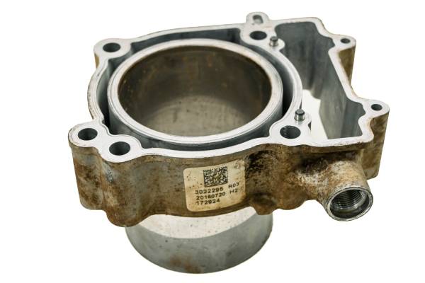 Polaris - 16 Polaris RZR 570 EFI 4x4 Cylinder