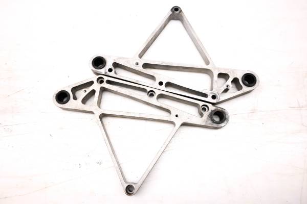 Polaris - 18 Polaris 800 Switchback Adventure Rear Suspension Crank Brackets Left & Right 137"