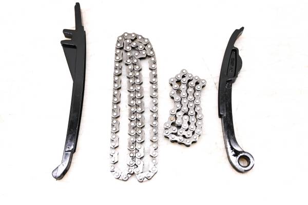 Vespa - 16 Vespa Primavera 50 Cam Chain & Guides