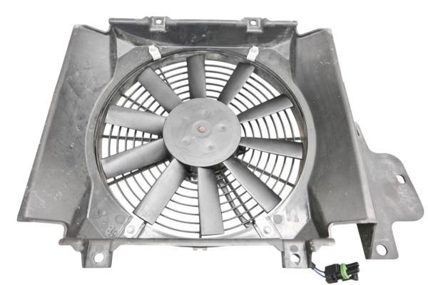 John Deere - 18 John Deere Gator RSX860M Radiator Fan